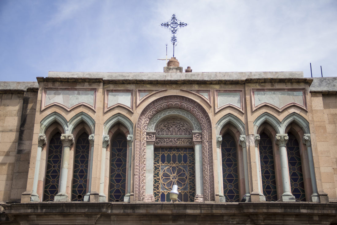 También hay ecos de palazzos y agua viva.