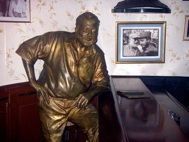 statue_of_hemingway_at_floridita